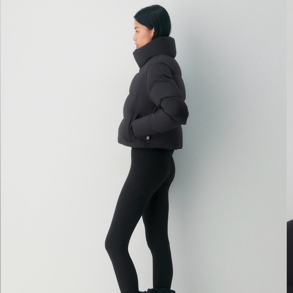 Aritzia Super Mini Puff Jacket - Picture 7 of 7